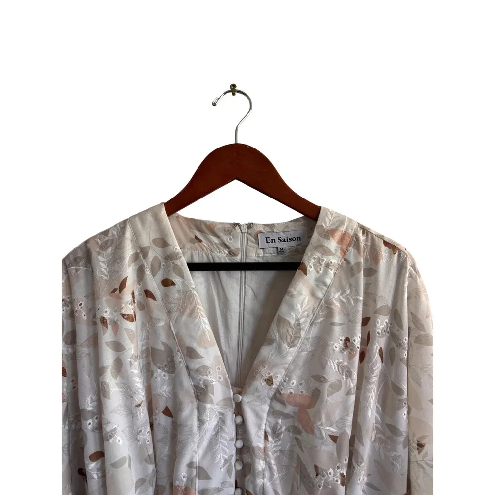 En Saison Womens Leaf Print Eyelet Mini Dress‎ Cream Tan V-Neck Belted Size M